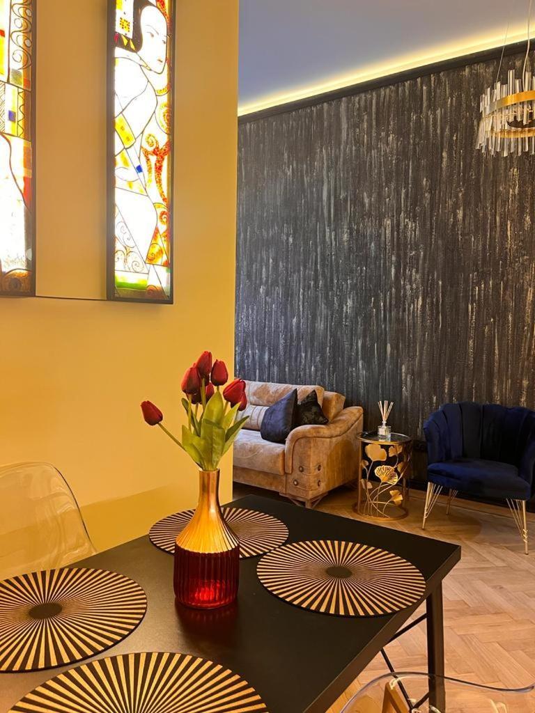 Urban Central Apartments ブラショフ エクステリア 写真